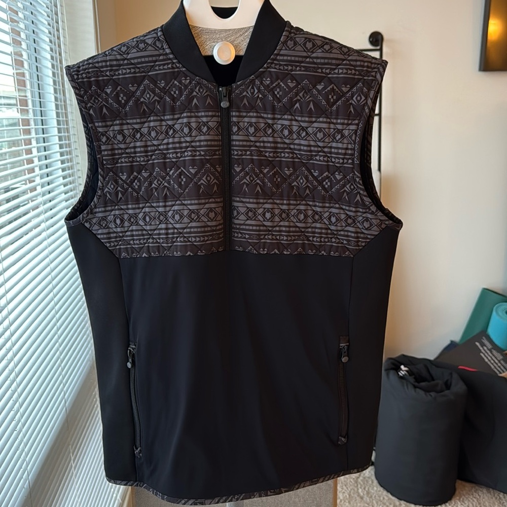 Greyson Ghost Wolf Quarter Zip Vest